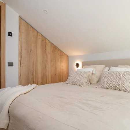 Апартаменты Modern 2bd Getaway I Ideal For Family I Cohost Паланга