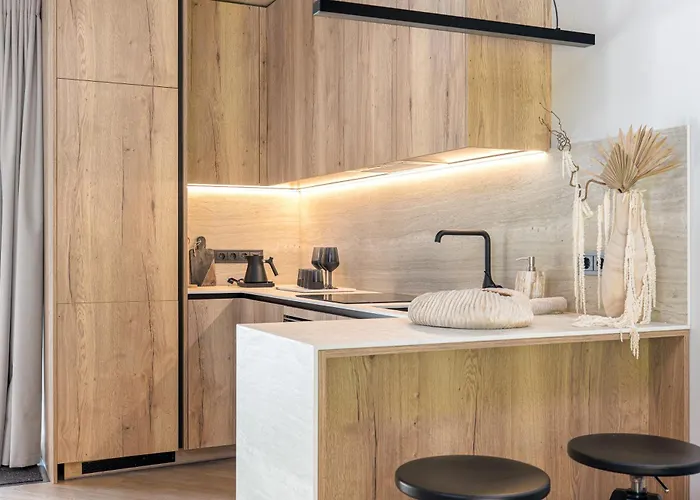 Modern 2bd Getaway I Ideal For Family I Cohost Apartment *